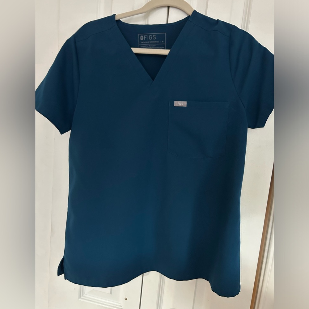 Figs Deep Reef medium size scrubs set